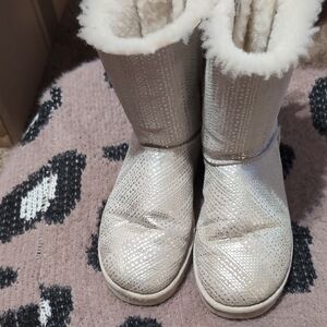 UGG Silver Shimmer Boots with Faux Fur Lining